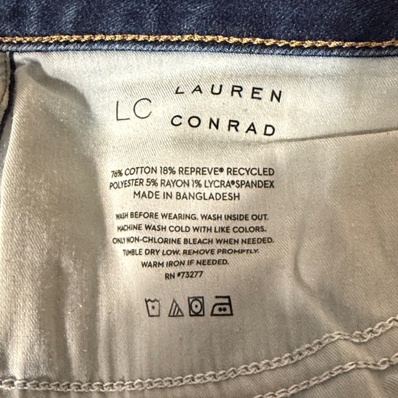 LOFT Dark Indigo Curvy Skinny Frayed Bottom Jeans - Picture 6 of 6